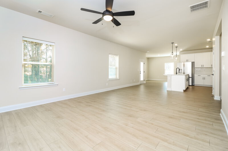 2,495/Mo, 326 Cantrell Dr Dallas, GA 30157 Living Room View 2