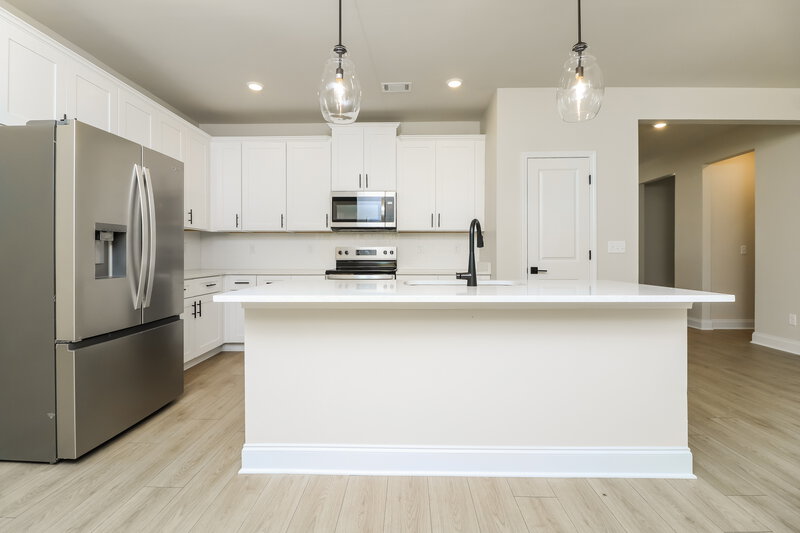 2,495/Mo, 326 Cantrell Dr Dallas, GA 30157 Kitchen View 2