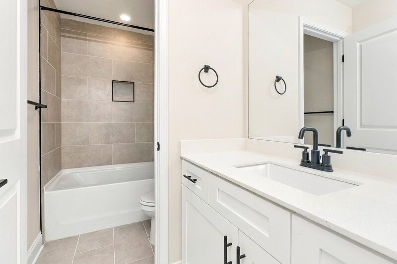 2,495/Mo, 268 Cantrell Dr Dallas, GA 30157 Bathroom View