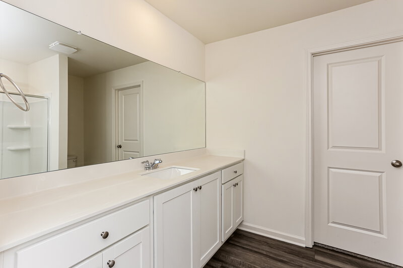 1,995/Mo, 7610 Saffron Ave Covington, GA 30014 Main Bathroom View