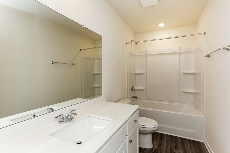 1,995/Mo, 7610 Saffron Ave Covington, GA 30014 Bathroom View