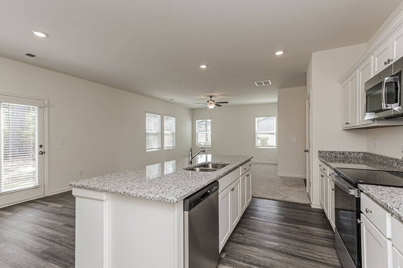 2,025/Mo, 7008 Rochford Dr Covington, GA 30014 Kitchen View