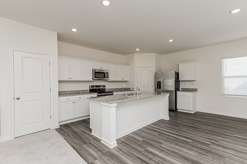 2,025/Mo, 7008 Rochford Dr Covington, GA 30014 Kitchen View 2