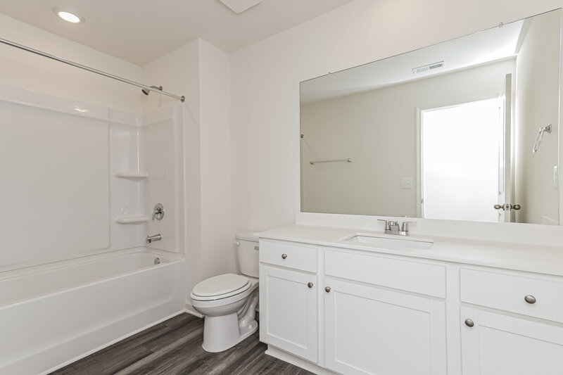 2,025/Mo, 7008 Rochford Dr Covington, GA 30014 Bathroom View