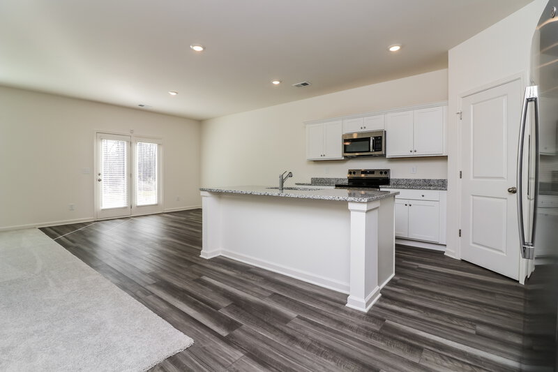 2,500/Mo, 7604 Saffron Ave Covington, GA 30014 Kitchen View