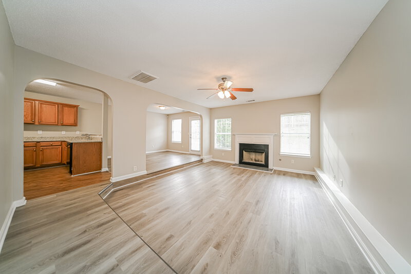 2,570/Mo, 301 Othello Dr Hampton, GA 30228 Family Room View