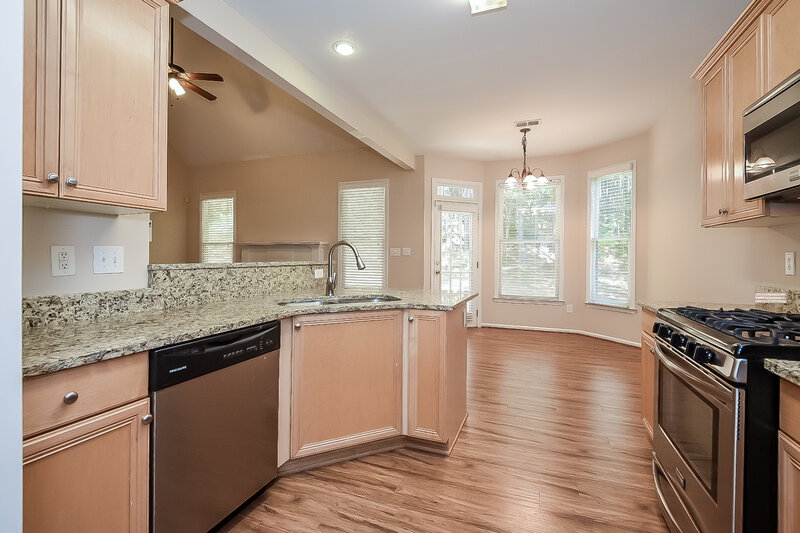 3,380/Mo, 207 Wildwood Way Canton, GA 30114 Breakfast Nook View