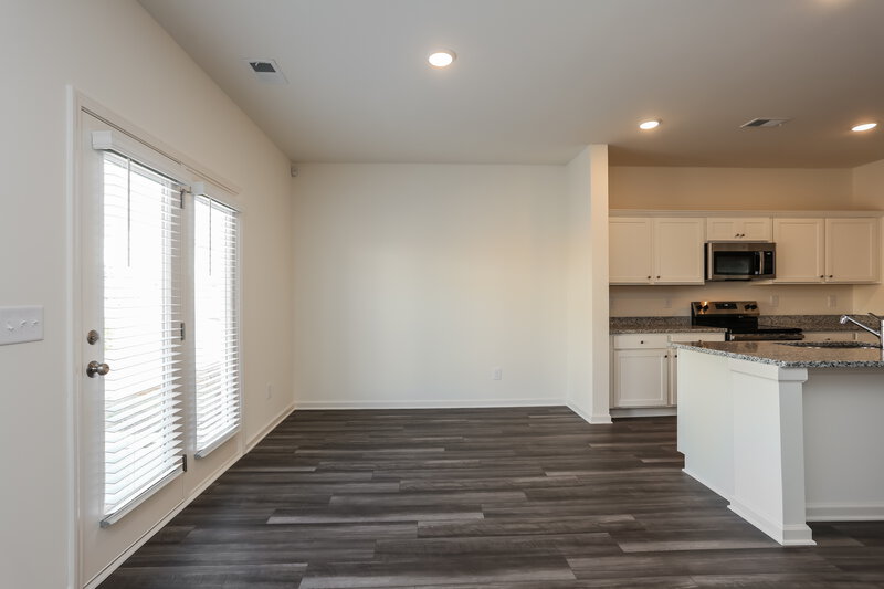 2,140/Mo, 7631 Saffron Ave Covington, GA 30014 Dining Room View