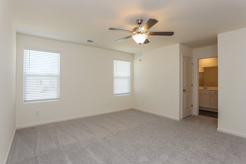 2,140/Mo, 7631 Saffron Ave Covington, GA 30014 Main Bedroom View