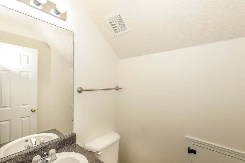 1,790/Mo, 516 Jaclyn Cir McDonough, GA 30253 Bathroom View