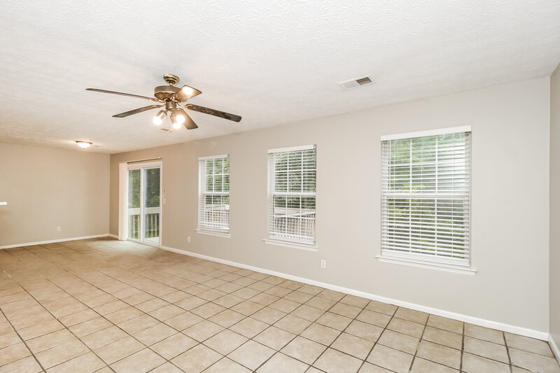 2,200/Mo, 45 Crestview Ct Powder Springs, GA 30127 Living Room View