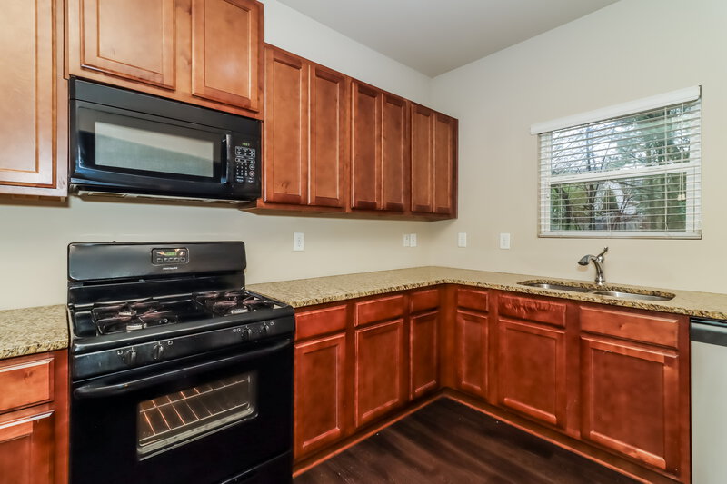 2,060/Mo, 618 Royal Crest Ct Canton, GA 30115 Kitchen View 2