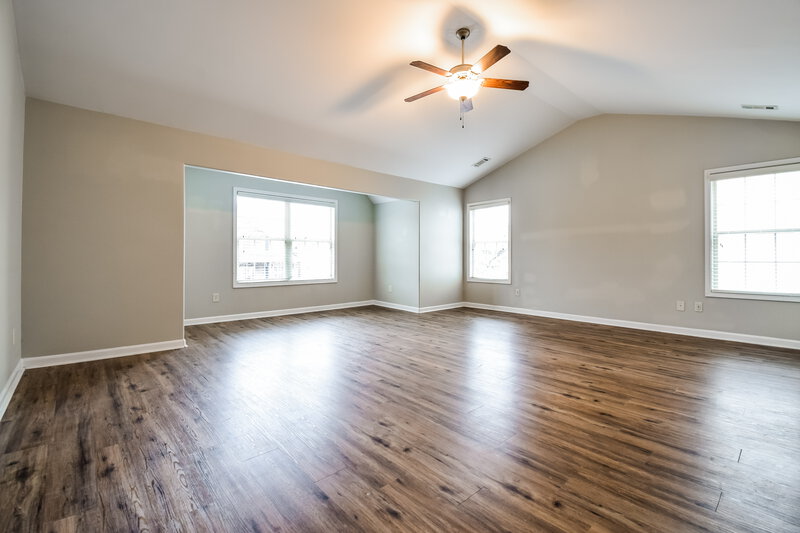 2,675/Mo, 71 Cliffhaven Cir Newnan, GA 30263 Main Bedroom View