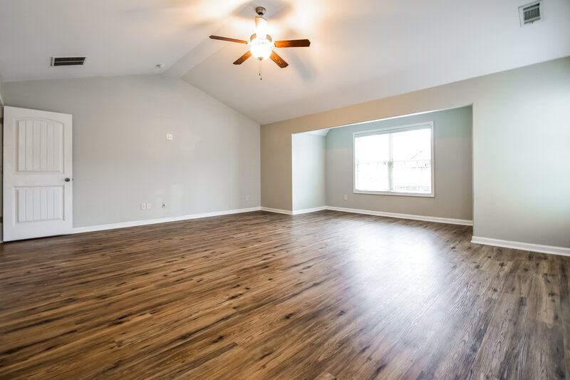 2,675/Mo, 71 Cliffhaven Cir Newnan, GA 30263 Main Bedroom View 2