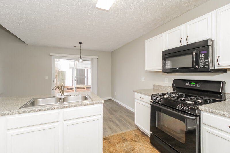 2,045/Mo, 118 Nacoochee Way Canton, GA 30114 Kitchen View 2