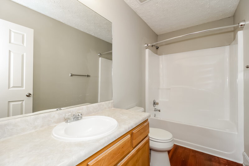 2,045/Mo, 118 Nacoochee Way Canton, GA 30114 Main Bathroom View