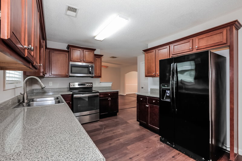 2,090/Mo, 3990 Village Main St Loganville, GA 30052 Kitchen View 2