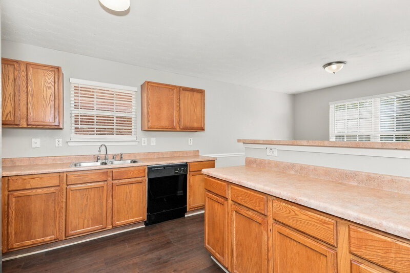 1,980/Mo, 161 Rankin Cir McDonough, GA 30253 Kitchen View