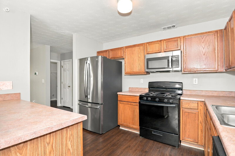1,980/Mo, 161 Rankin Cir McDonough, GA 30253 Kitchen View 2