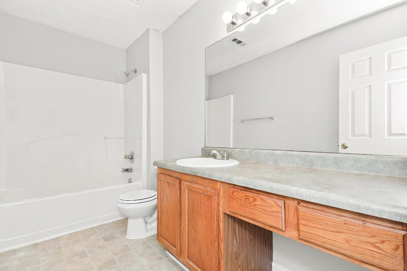 1,980/Mo, 161 Rankin Cir McDonough, GA 30253 Bathroom View 2