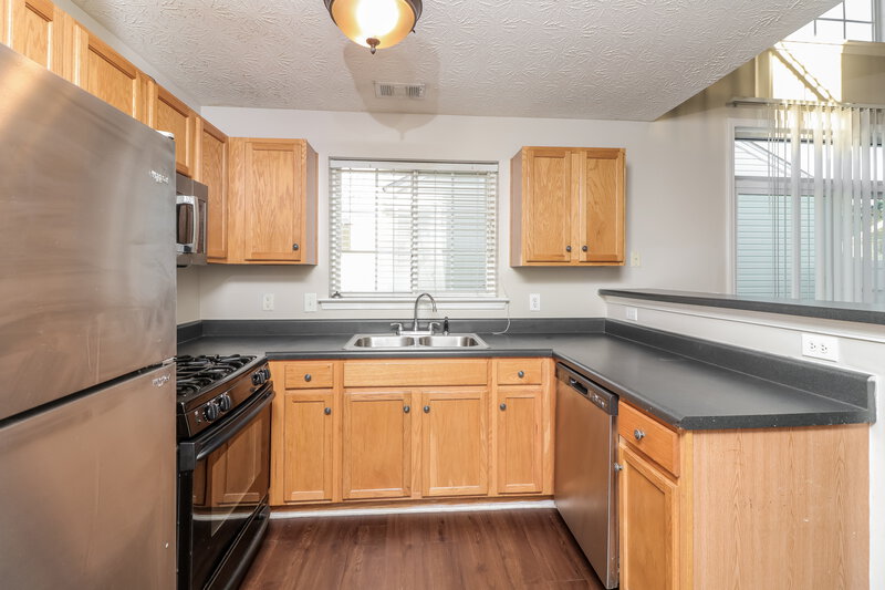 1,945/Mo, 124 Swanee Ln Woodstock, GA 30188 Kitchen View