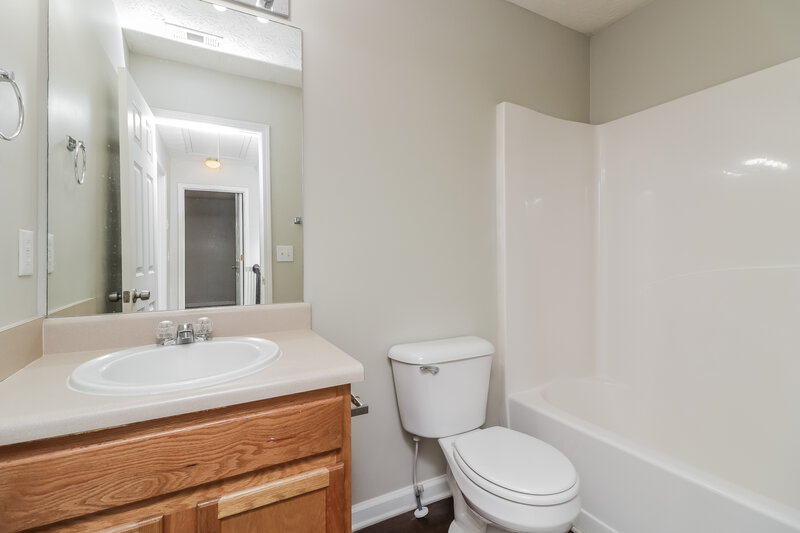 1,945/Mo, 124 Swanee Ln Woodstock, GA 30188 Bathroom View