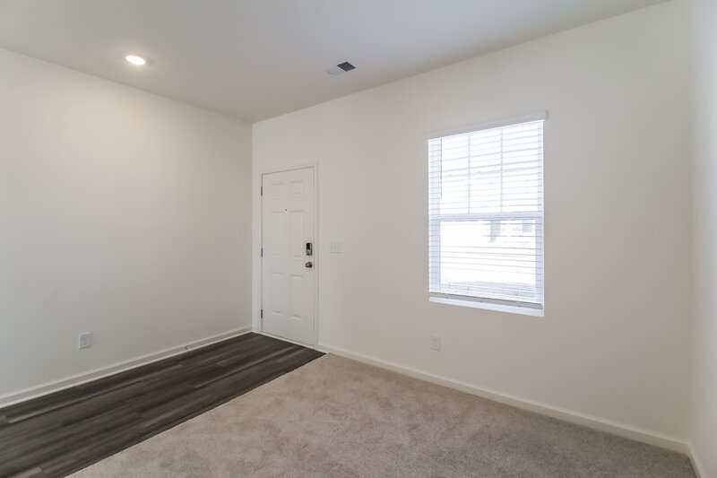 2,075/Mo, 7630 Saffron Ave Covington, GA 30014 Living Room View