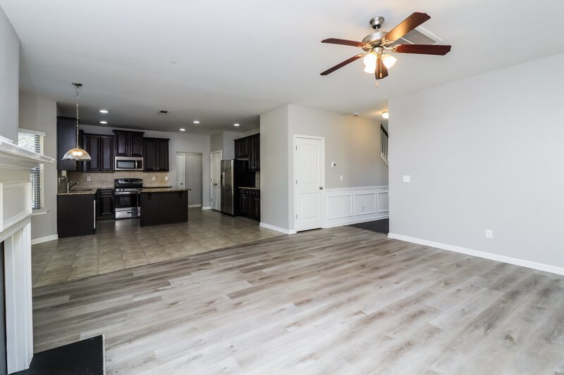 2,680/Mo, 474 Cleburne Pl Acworth, GA 30101 Living Room View 3