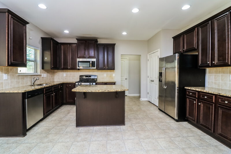2,680/Mo, 474 Cleburne Pl Acworth, GA 30101 Kitchen View