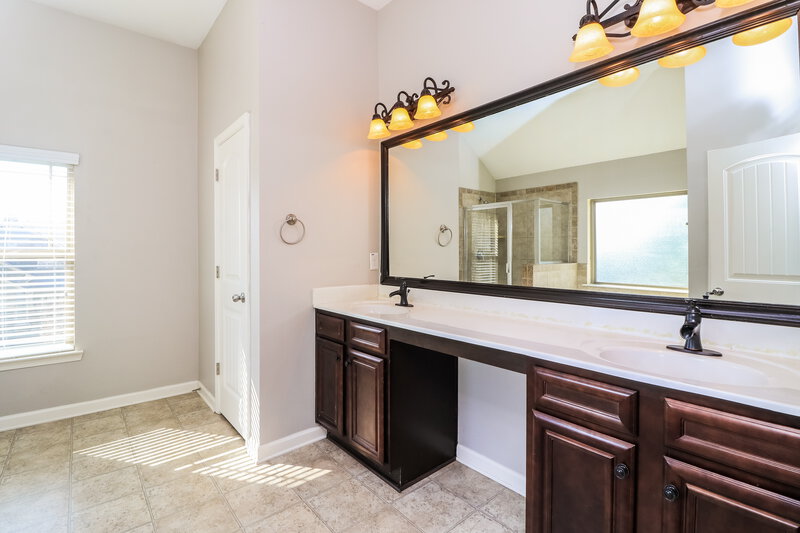 2,680/Mo, 474 Cleburne Pl Acworth, GA 30101 Main Bathroom View