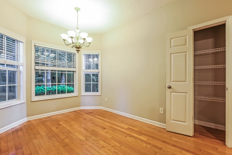 2,180/Mo, 329 Westhill Dr Newnan, GA 30265 Dining Room View 2