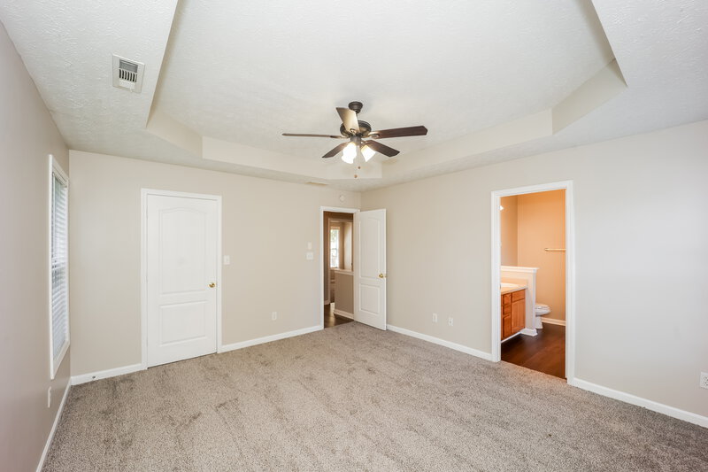 1,800/Mo, 18 Harpers Farm Dr Newnan, GA 30263 Main Bedroom View 2