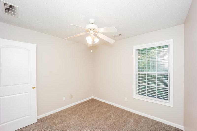 1,800/Mo, 18 Harpers Farm Dr Newnan, GA 30263 Bedroom View 2