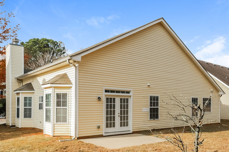 1,605/Mo, 743 Patriots Point St Locust Grove, GA 30248 Rear View