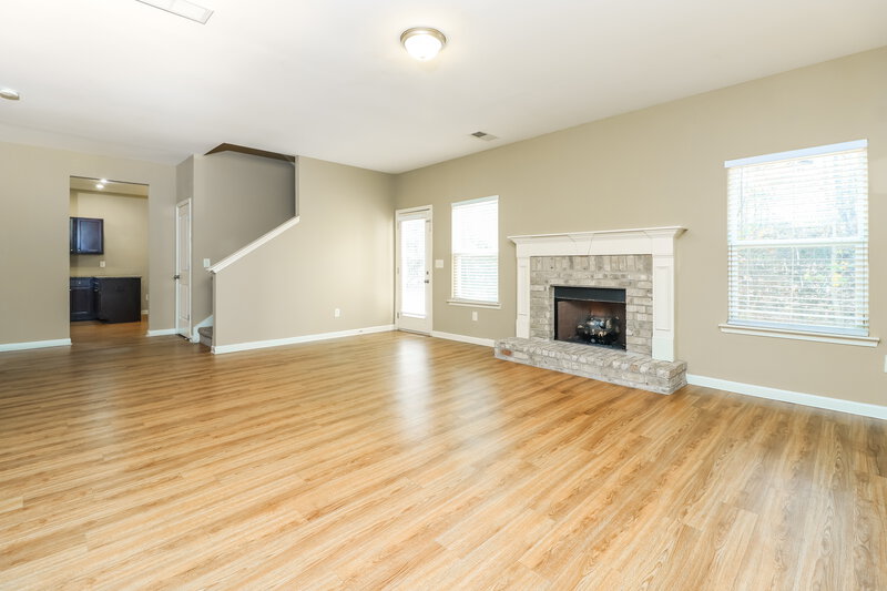 1,745/Mo, 8 Misty Ct Dallas, GA 30157 Living Room View 3