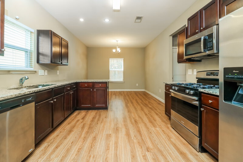 1,745/Mo, 8 Misty Ct Dallas, GA 30157 Kitchen View