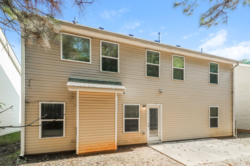 1,745/Mo, 8 Misty Ct Dallas, GA 30157 Rear View