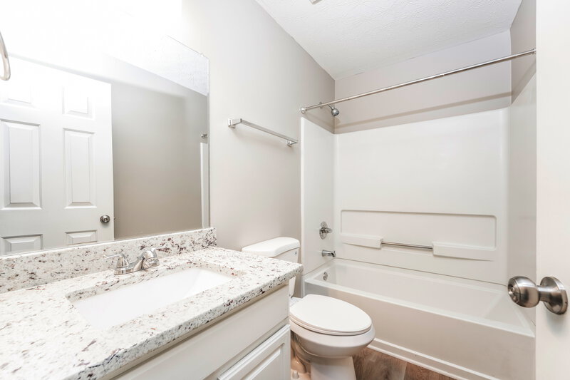 1,995/Mo, 225 Hazelhurst Dr Covington, GA 30016 Bathroom View