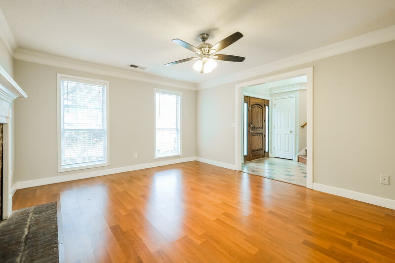 2,240/Mo, 5020 Amber Way NW Acworth, GA 30102 Living Room View