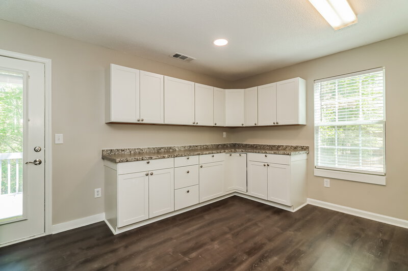 2,225/Mo, 6860 John Clark Dr Douglasville, GA 30134 Kitchen View 2