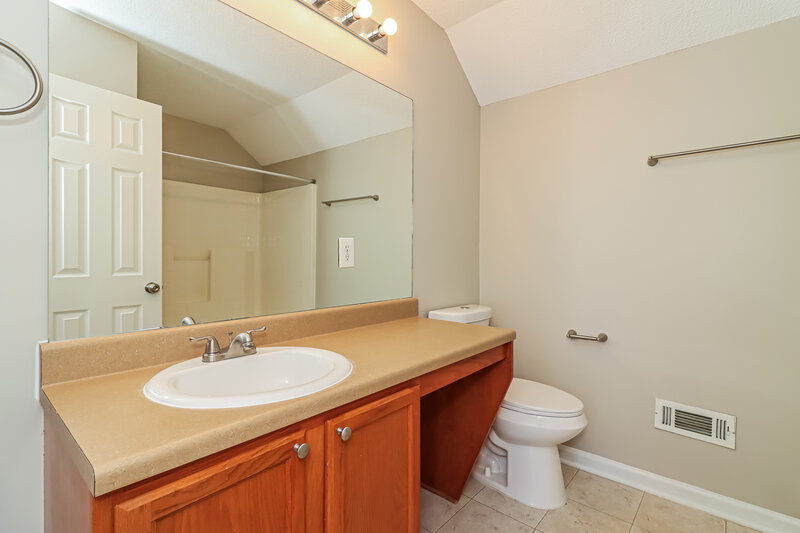 2,225/Mo, 6860 John Clark Dr Douglasville, GA 30134 Bathroom View 2