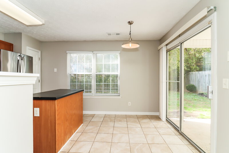 1,650/Mo, 235 Osmanthus Way Canton, GA 30114 Dining Room View