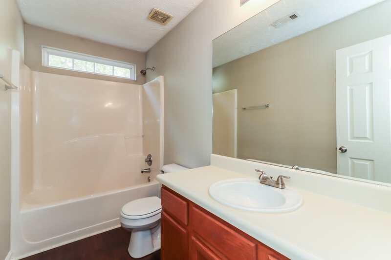 1,650/Mo, 235 Osmanthus Way Canton, GA 30114 Bathroom View
