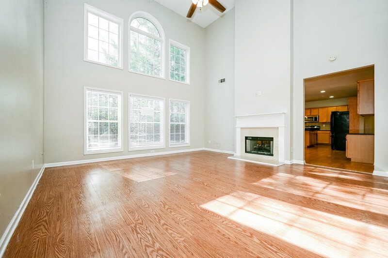 2,480/Mo, 905 Buckhorn Bnd Locust Grove, GA 30248 Living Room View