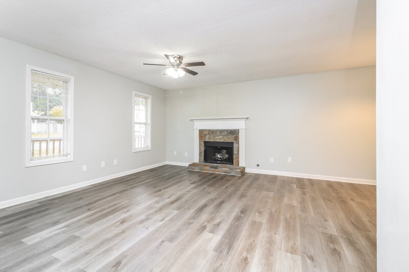 1,695/Mo, 732 Newport Dr Villa Rica, GA 30180 Living Room View