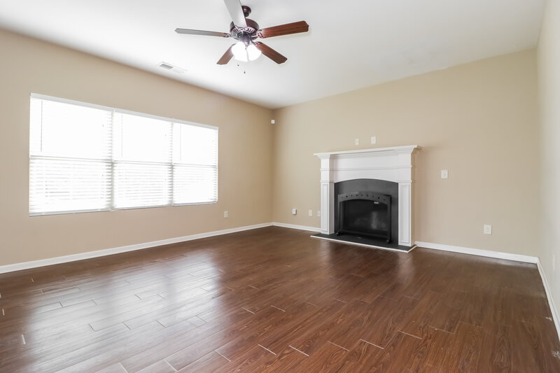 2,290/Mo, 2107 Juniper Ives Ct Grayson, GA 30017 Living Room View