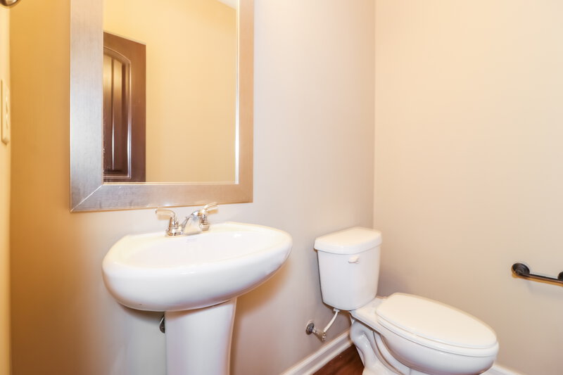 2,290/Mo, 2107 Juniper Ives Ct Grayson, GA 30017 Bathroom View