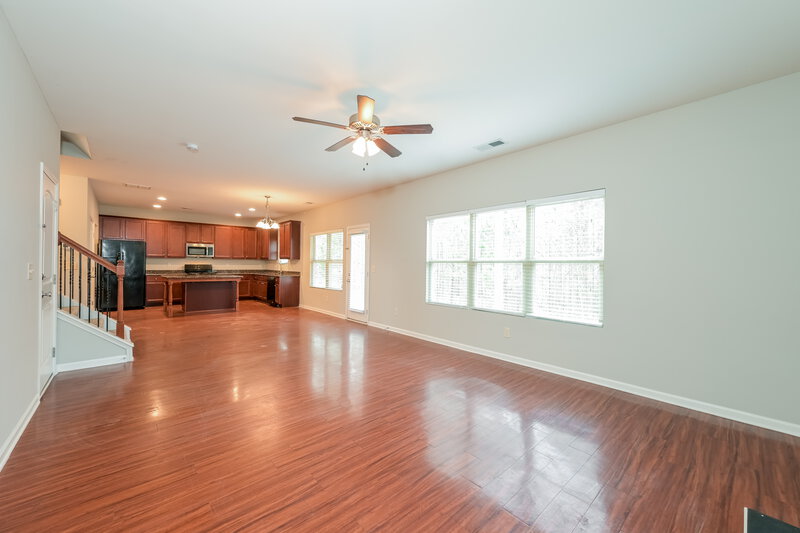 2,090/Mo, 930 Walking Stick Trl Auburn, GA 30011 Living Room View 2