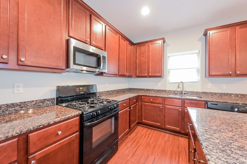 2,090/Mo, 930 Walking Stick Trl Auburn, GA 30011 Kitchen View 2