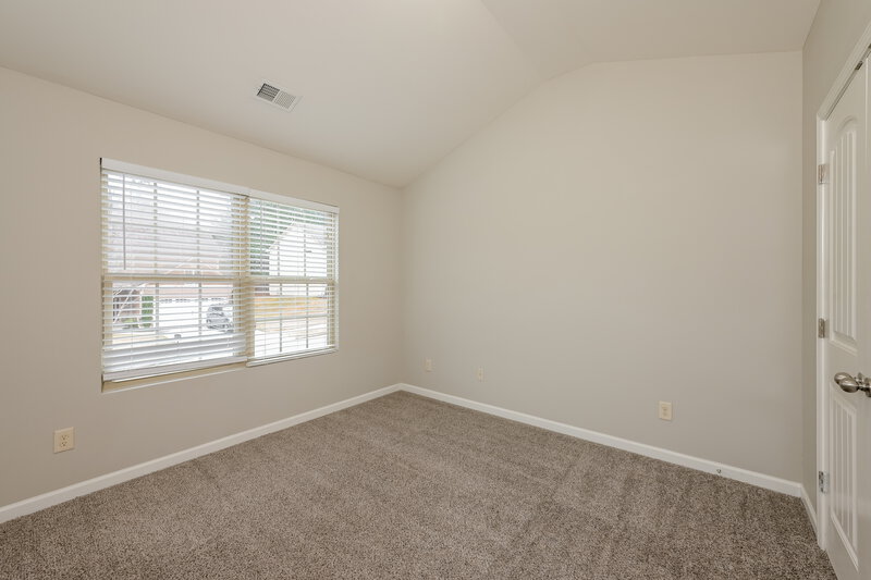 2,090/Mo, 930 Walking Stick Trl Auburn, GA 30011 Bedroom View
